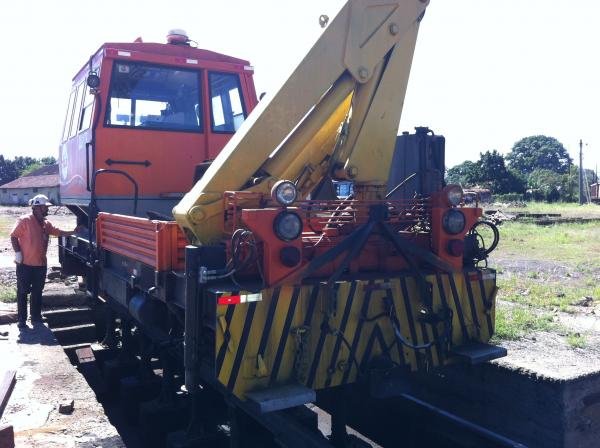 Serviço de Recuperação em Caminhao de Linha Ferroviario