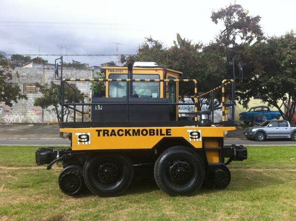 REFORMAS EM LOCOTRATORES TRACKMOBLE - TECTRAN